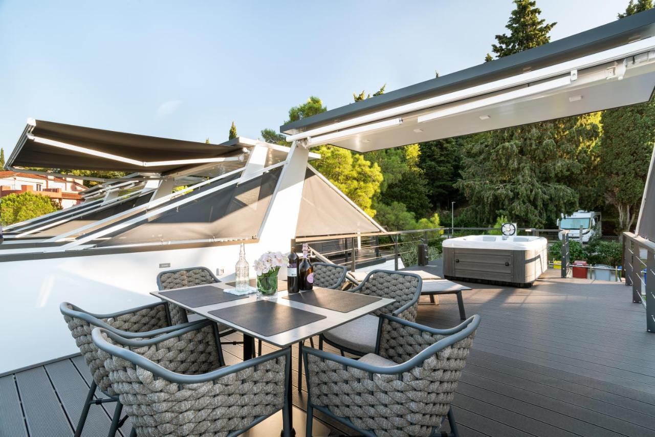 The Sea Lodges Portoroz - Bootshaus Floating Sea House Exterior foto