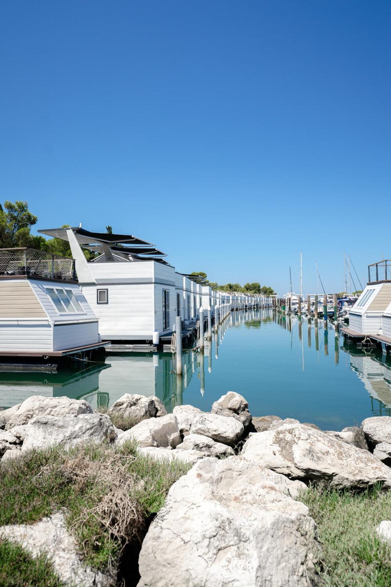 The Sea Lodges Portoroz - Bootshaus Floating Sea House Exterior foto